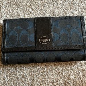 Coach wallet